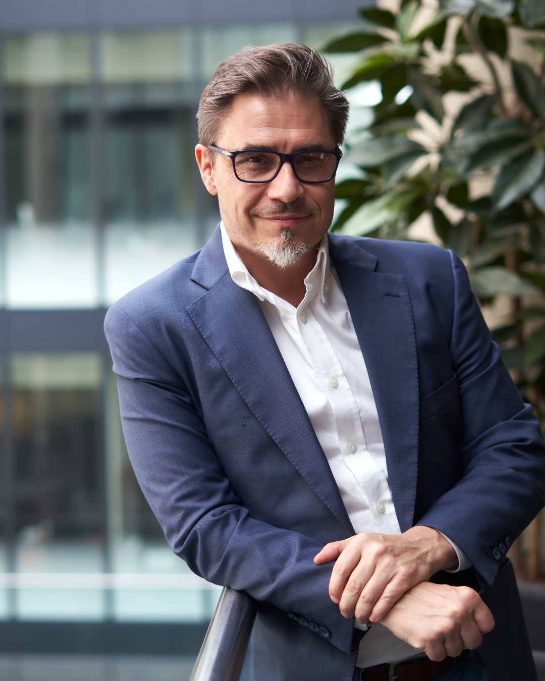 Antonio · Narrador Longform